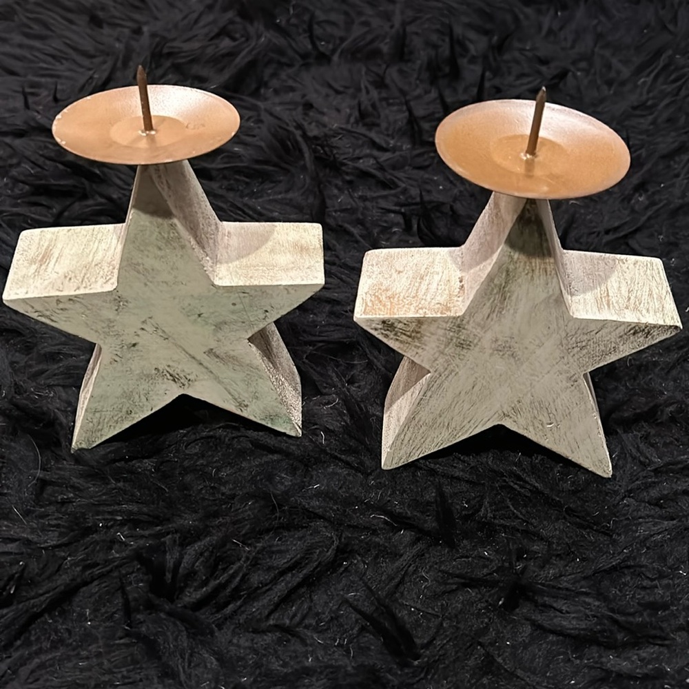 Set of two star candle holders